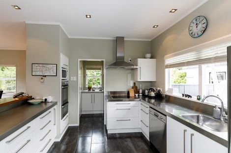 Photo of property in 8 Skerman Street, Marton, 4710