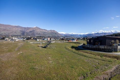 Photo of property in Kirimoko Crescent, Wanaka, 9305