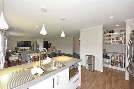 Photo of property in 2 Tara Crescent, Woodend, 7610