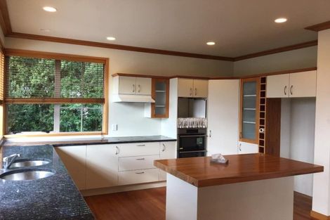 Photo of property in 8 Rosella Place, Murrays Bay, Auckland, 0630