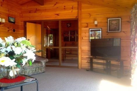 Photo of property in 39 Tremaine Avenue, Two Mile Bay, Taupo, 3330