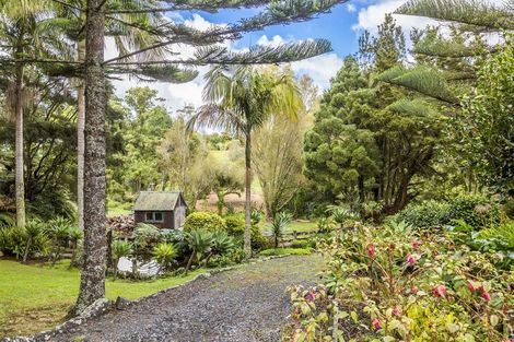 Photo of property in 147 Carter Road, Oratia, Auckland, 0604