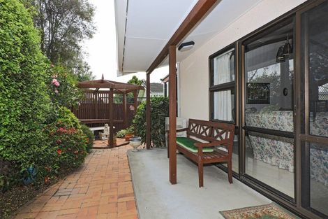 Photo of property in 2/30 Roskilda Crescent, Taradale, Napier, 4112