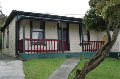 Photo of property in 6-10 Mudges Terrace, Newtown, Wellington, 6021