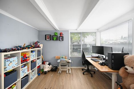 Photo of property in 22 Willis Street, Bader, Hamilton, 3206