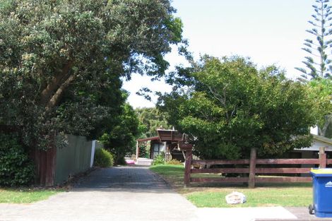 Photo of property in 2/97 Verbena Road, Birkdale, Auckland, 0626