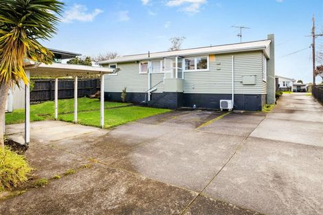 Photo of property in 45 Totara Road, Te Atatu Peninsula, Auckland, 0610