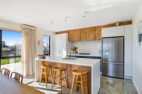 Photo of property in 29 Honeyfield Drive, Whalers Gate, New Plymouth, 4310