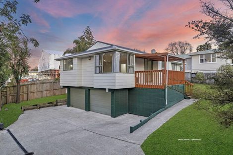 Photo of property in 81a Dundale Avenue, Blockhouse Bay, Auckland, 0600