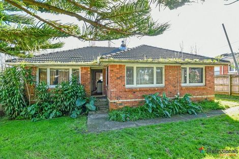 Photo of property in 67 Blake Road, Mangere East, Auckland, 2024