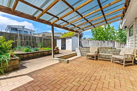 Photo of property in 10 Bonita Avenue, Stanmore Bay, Whangaparaoa, 0932