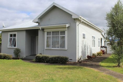 Photo of property in 25 Ruahine Street, Dannevirke, 4930