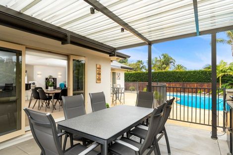 Photo of property in 18 Saint Clair Place, Papamoa Beach, Papamoa, 3118