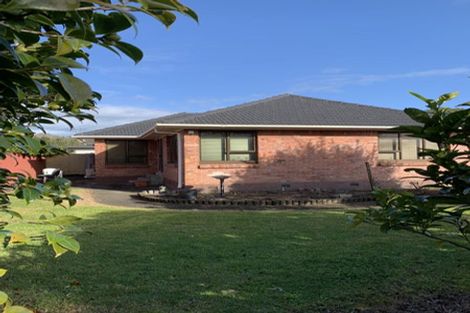 Photo of property in 20 Durham Street, Te Atatu Peninsula, Auckland, 0610