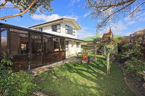 Photo of property in 1a Neeve Place, Taradale, Napier, 4112