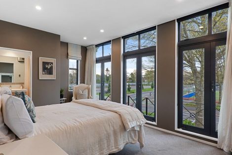 Photo of property in 21 Matai Street East, Riccarton, Christchurch, 8011