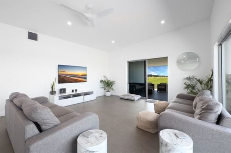 Photo of property in 2 Fernbird Grove, Kerikeri, 0294