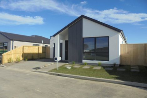 Photo of property in 4 Clontarf Lane, Belfast, Christchurch, 8051