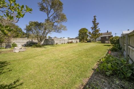Photo of property in 86 Garfield Road, Helensville, 0800