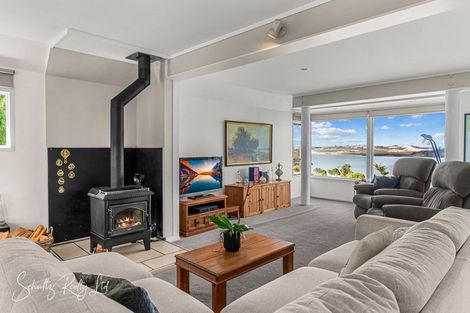 Photo of property in 38 Oxford Street, Whakapirau, Maungaturoto, 0583