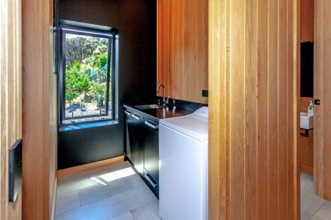 Photo of property in 90 Harbour View Road, Coromandel, 3581