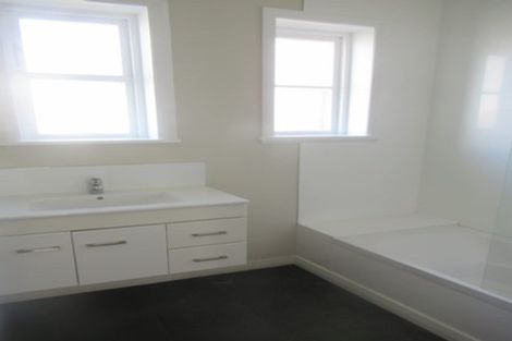 Photo of property in 2 Saint James Avenue, Boulcott, Lower Hutt, 5011