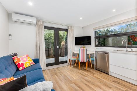 Photo of property in 80 Waipunahau Road, Waikanae, 5036