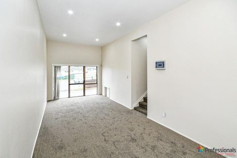 Photo of property in 18 Phoenix Place, Papatoetoe, Auckland, 2025