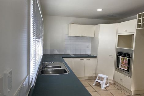 Photo of property in 2/78 Selwyn Crescent, Forrest Hill, Auckland, 0620