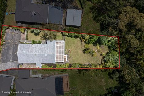 Photo of property in 19 Lanigan Street, Birkdale, Auckland, 0626