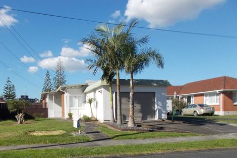 Photo of property in 1/43 Dale Crescent, Pakuranga, Auckland, 2010