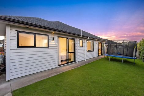 Photo of property in 33 Johns Creek Crescent, Silverdale, 0932