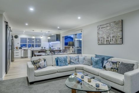 Photo of property in 3 Saint Vincent Way, Waikanae, 5036