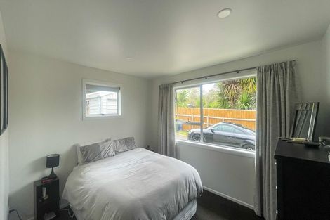 Photo of property in 32 Candia Road, Swanson, Auckland, 0614