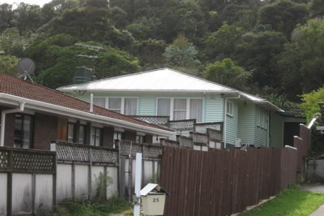 Photo of property in 2/25 Horoeka Street, Stokes Valley, Lower Hutt, 5019