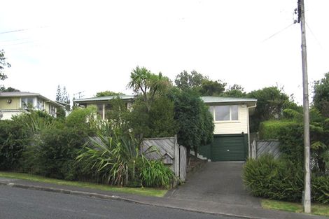 Photo of property in 62 Selwyn Crescent, Forrest Hill, Auckland, 0620