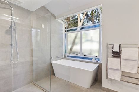 Photo of property in 78 Domain Crescent, Muriwai, 0881