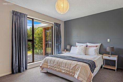 Photo of property in 3 Grove Place, Rangiora, 7400
