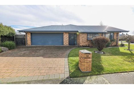 Photo of property in 16 Riegler Place, Belfast, Christchurch, 8051