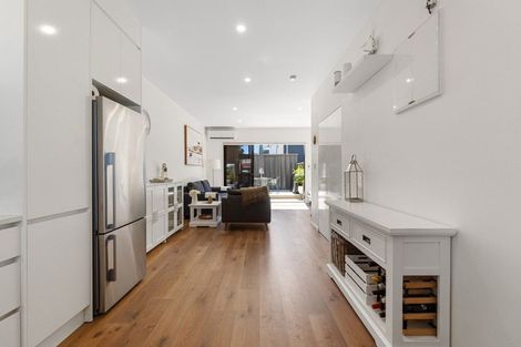 Photo of property in 58 Turret Lane, Hobsonville, Auckland, 0616