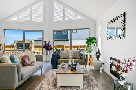 Photo of property in 32 Wai Terrace, Wharewaka, Taupo, 3330