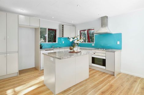 Photo of property in 2/87 Woodglen Road, Glen Eden, Auckland, 0602