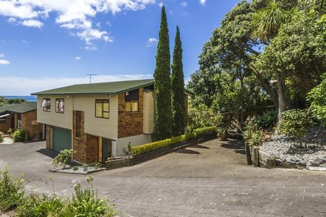 Photo of property in 1/59 Churchill Road, Murrays Bay, Auckland, 0630