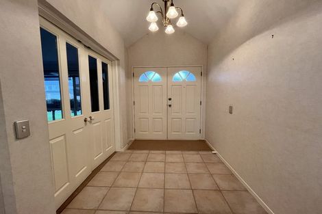 Photo of property in 5 Casabella Court, Northpark, Auckland, 2013