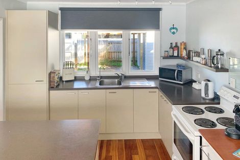 Photo of property in 26 Pratt Avenue, Foxton Beach, Foxton, 4815