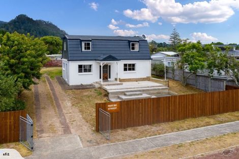 Photo of property in 33 Jubilee Drive, Pauanui, Hikuai, 3579