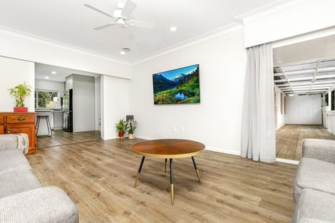 Photo of property in 21 Butterworth Avenue, Opaheke, Papakura, 2113