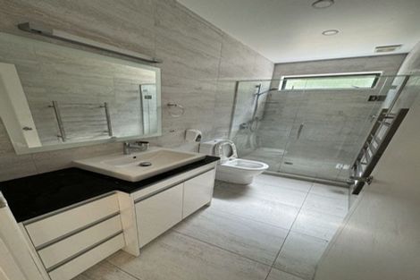 Photo of property in 11 Manor Park, Sunnyhills, Auckland, 2010