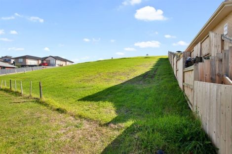 Photo of property in 43 Omega Place, Coastlands, Whakatane, 3120