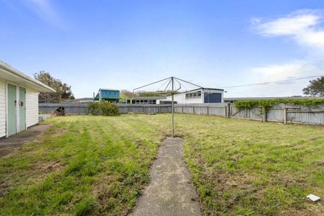 Photo of property in 3 Clifton Street, Bulls, 4818